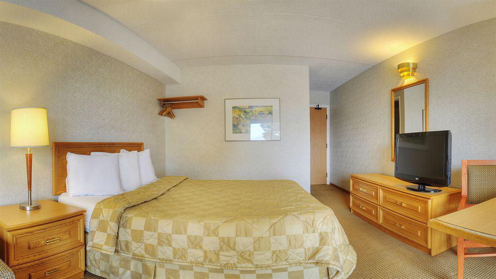 Quality Inn Leamington Buitenkant foto